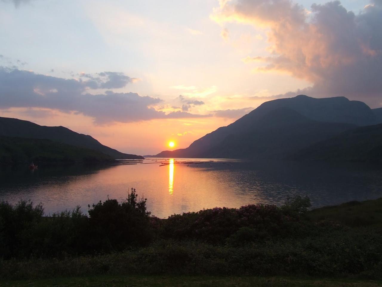 Killary Adventure Centre Leenaun Bagian luar foto